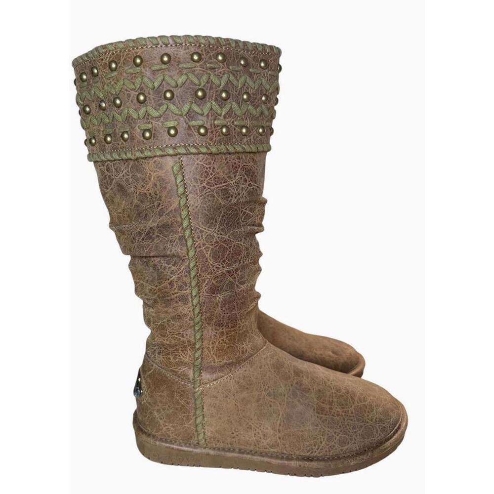 ****Bearpaw Silverthrone Mid Calf Boots Womens Sz 7 Brown Fleece Suede Studded - Picture 3 of 8